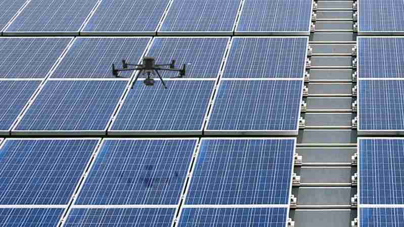 EBpay以无人机搭配IR Sensor热显像技术进行全方面模块健检，，有效降低人力成本并提升发电量